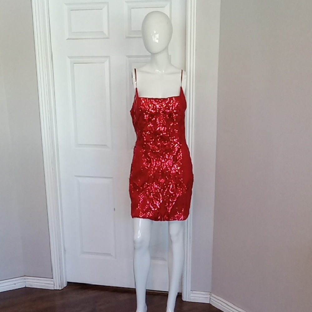 B Darlin Vibrant Red Dress Size 13-14
